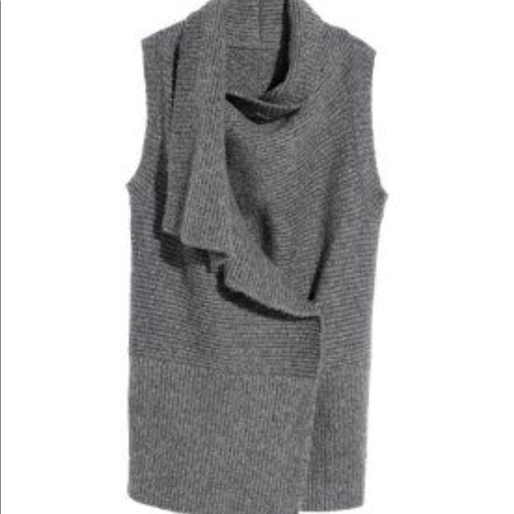 H&M sweater vest